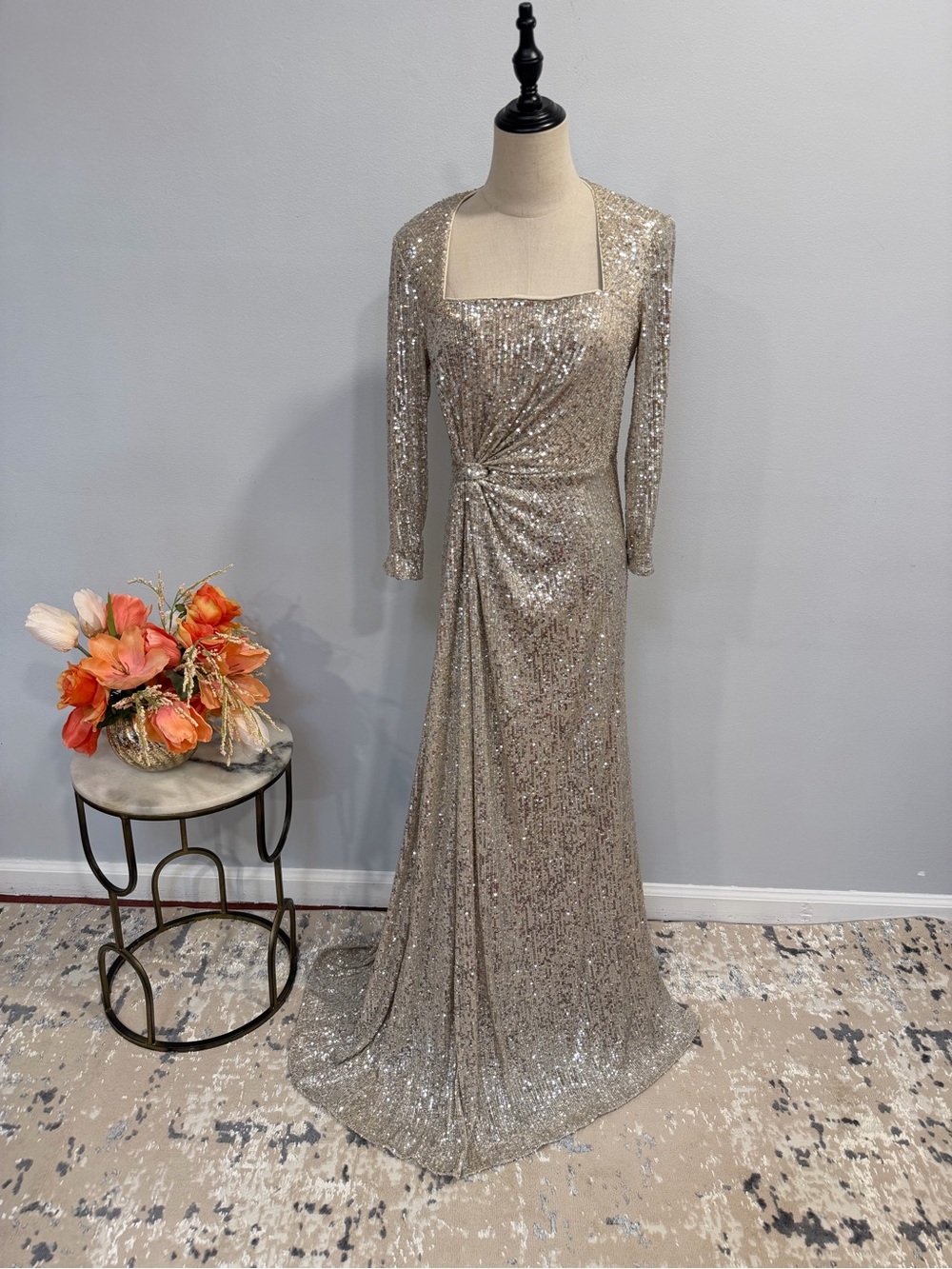 Calvin Klein Sparkling Sequin Embellished Square Neck Long Sleeves Formal Gown
